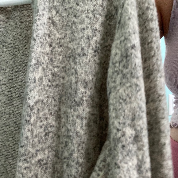 Cardigan - Picture 5 of 5